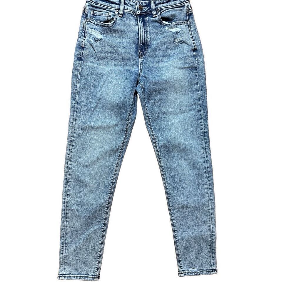 American Eagle light wash stretch‎ high rise  Mom Jeans Sz 0